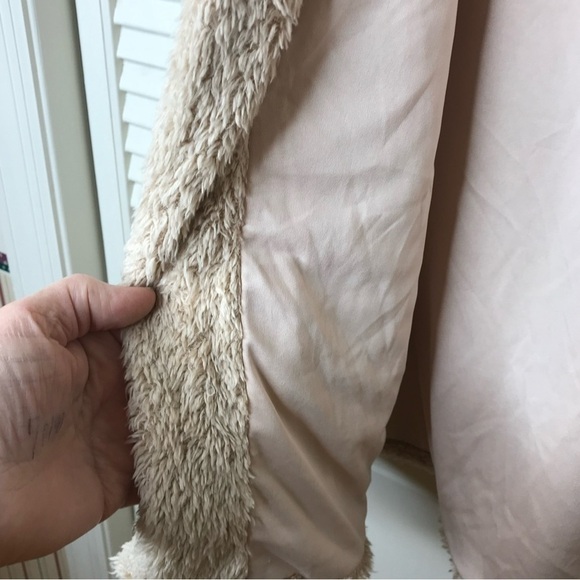 FAVLUX Fashion Women's Size 1X Janina Tan Fuzzy Fleece Open Hooded Vest‎ Pockets - Picture 3 of 7
